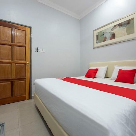 Oyo 90234 Sungai Rengit City Resort 2 Kampung Sungai Rengit Экстерьер фото