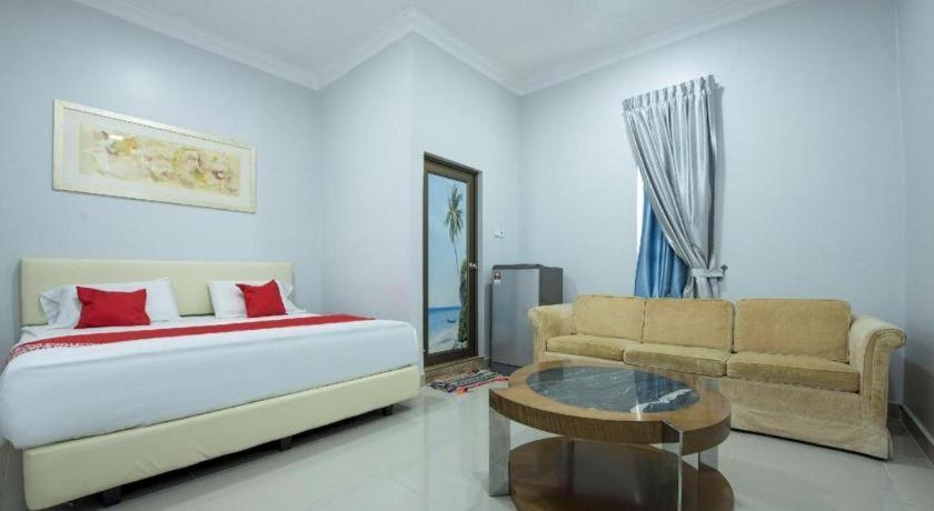 Oyo 90234 Sungai Rengit City Resort 2 Kampung Sungai Rengit Экстерьер фото