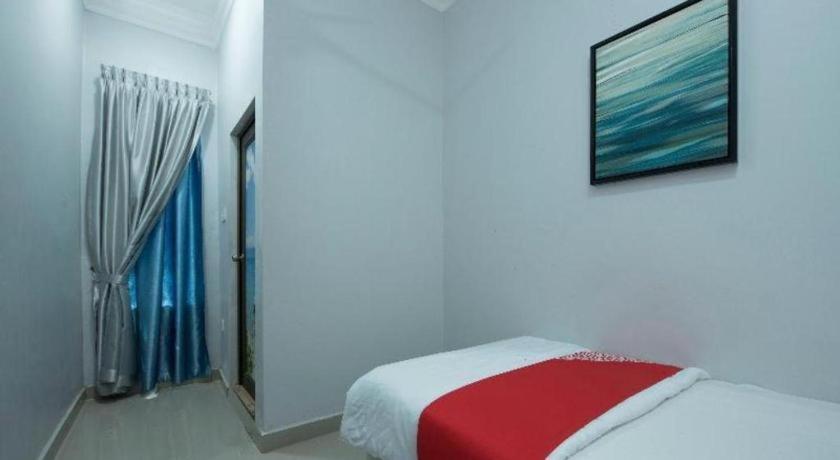 Oyo 90234 Sungai Rengit City Resort 2 Kampung Sungai Rengit Экстерьер фото