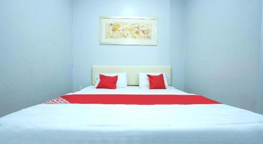 Oyo 90234 Sungai Rengit City Resort 2 Kampung Sungai Rengit Экстерьер фото